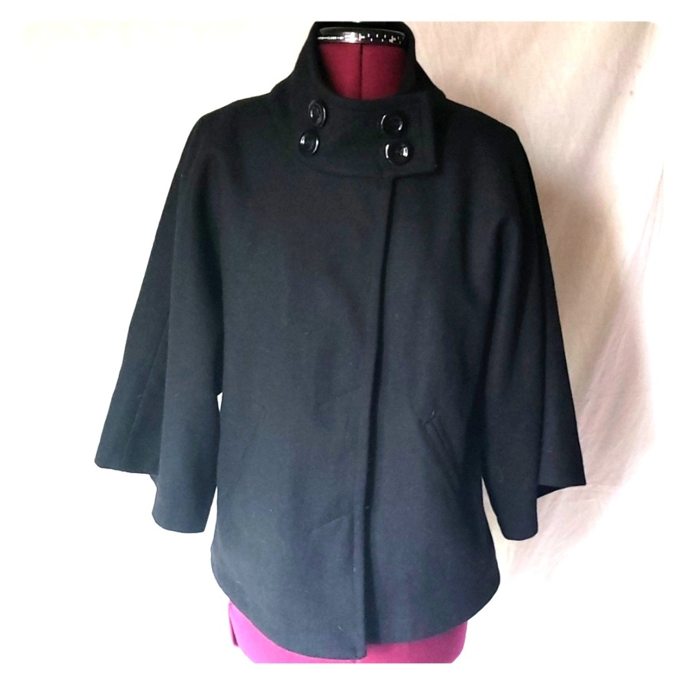 Ambition black Cape size small 3/4 sleeve